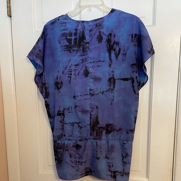 Blue and black blouse - Picture 2 of 2